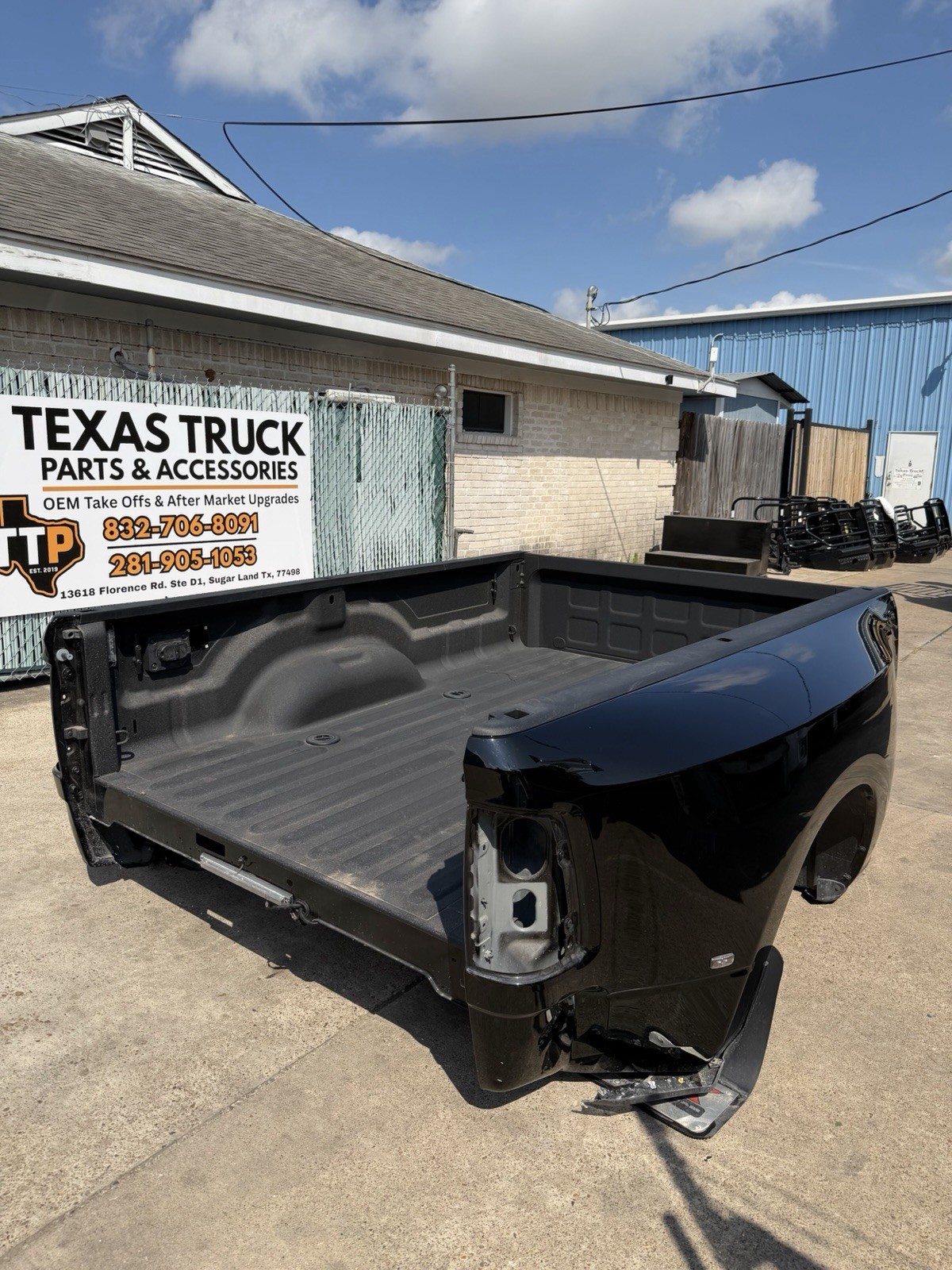 2019-2026 Ram 3500 Dually Bed ONLY 8FT OEM Diamond Black DRW Take Off - Image 2