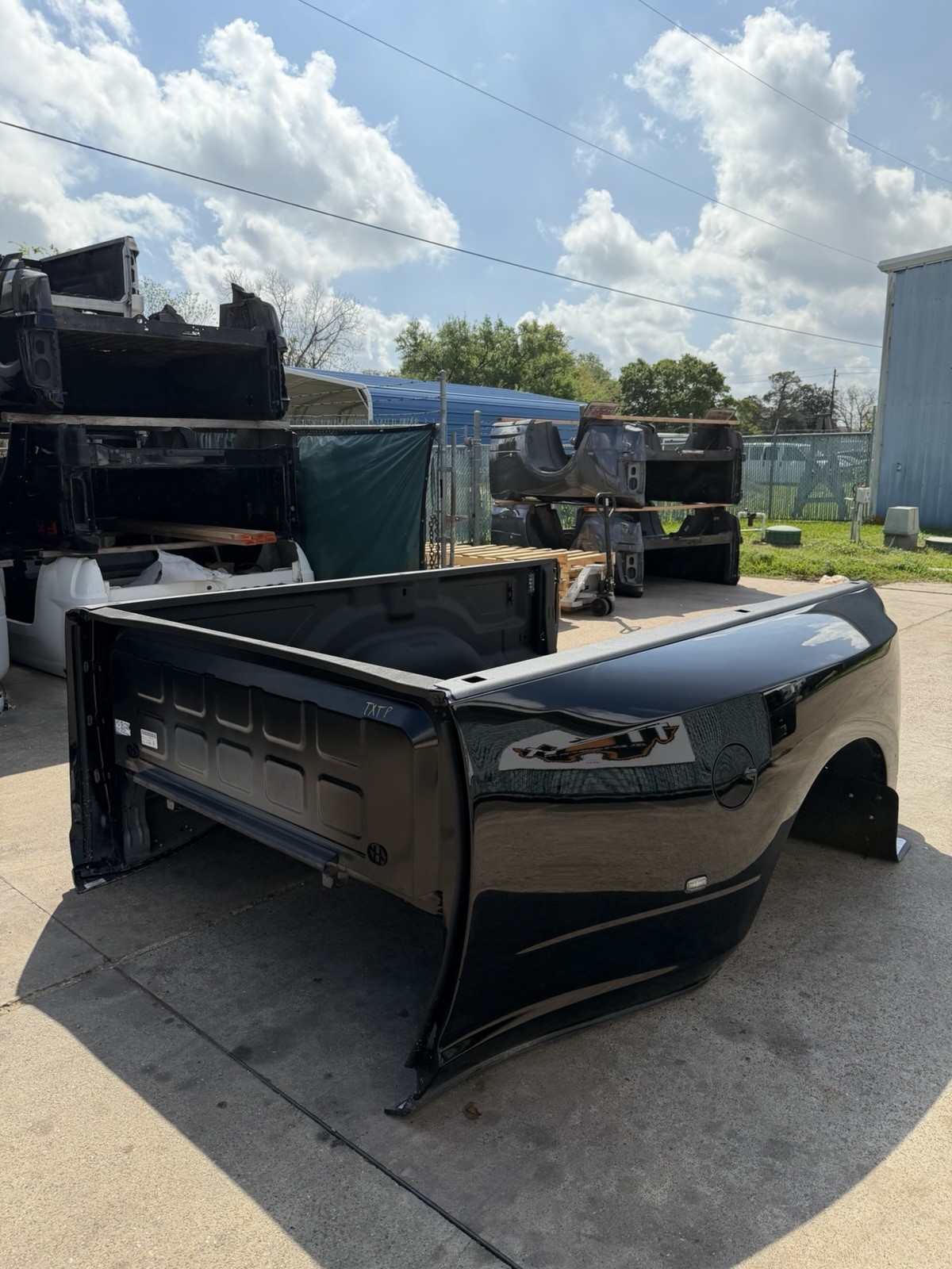 2019-2026 Ram 3500 Dually Bed ONLY 8FT OEM Diamond Black DRW Take Off - Image 9
