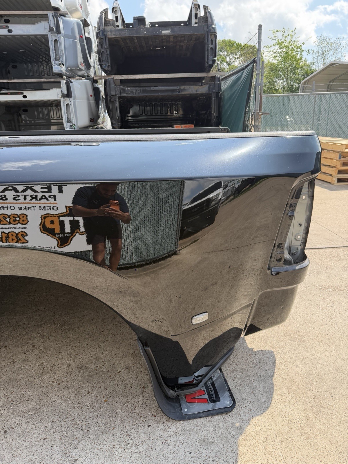 2019-2026 Ram 3500 Dually Bed ONLY 8FT OEM Diamond Black DRW Take Off - Image 13