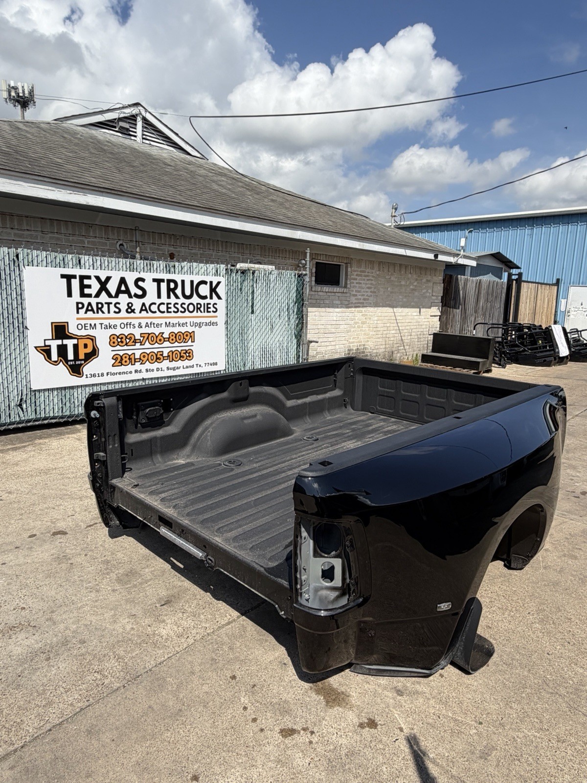 2019-2026 Ram 3500 Dually Bed ONLY 8FT OEM Diamond Black DRW Take Off