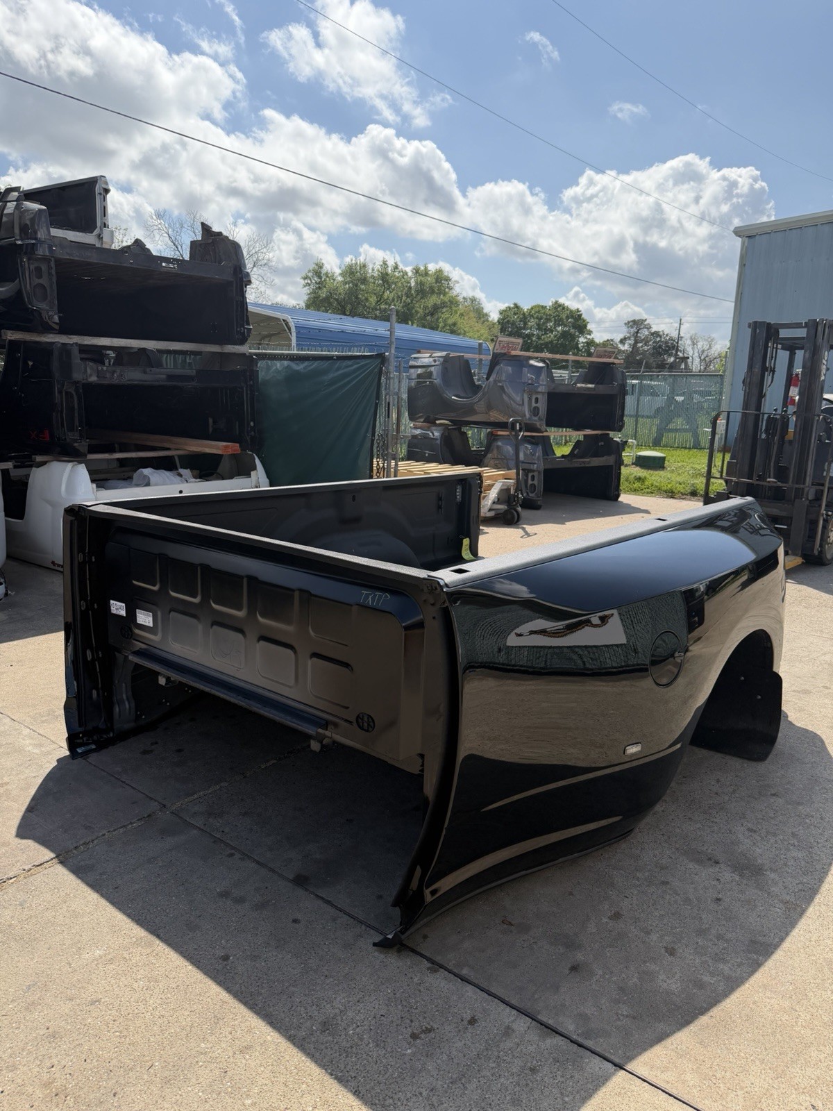 2019-2026 Ram 3500 Dually Bed ONLY 8FT OEM Diamond Black DRW Take Off - Image 9