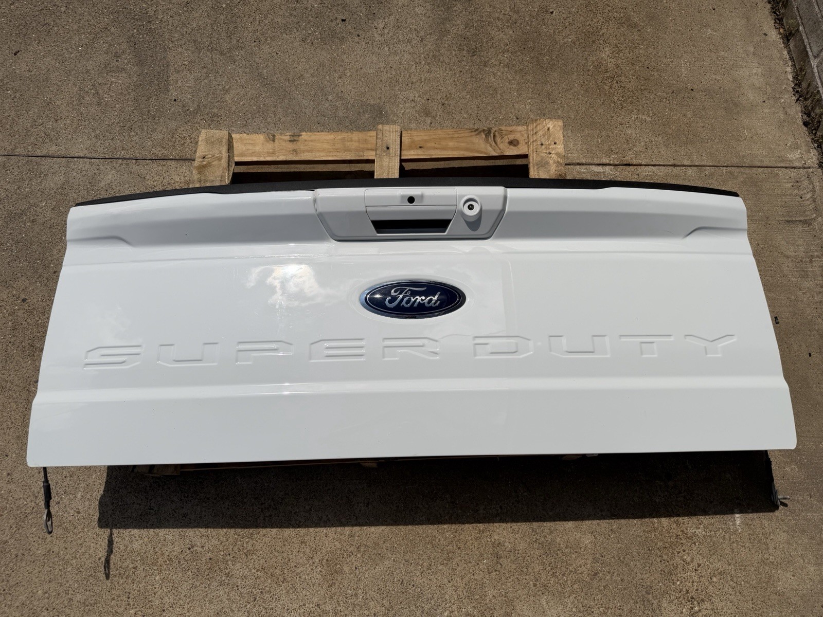 2023-2026 Ford F250 F350 Factory Tailgate OEM Oxford White w/ Step Camera Hole
