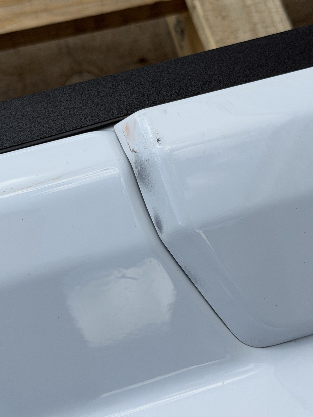 2023-2026 Ford F250 F350 Factory Tailgate OEM Oxford White w/ Step Camera Hole - Image 9