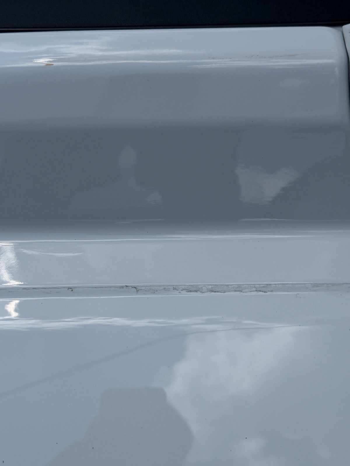 2023-2026 Ford F250 F350 Factory Tailgate OEM Oxford White w/ Step Camera Hole - Image 10