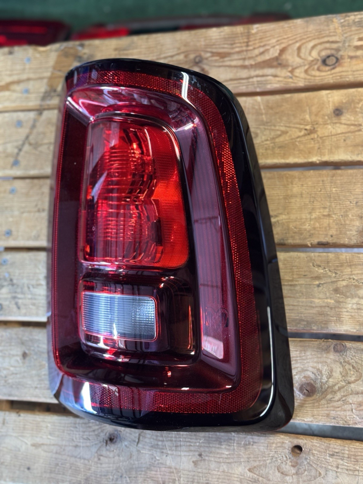 2025-2026 DODGE RAM 2500 3500 Halogen Taillight Passenger OEM RH NEW STYLE - Image 3