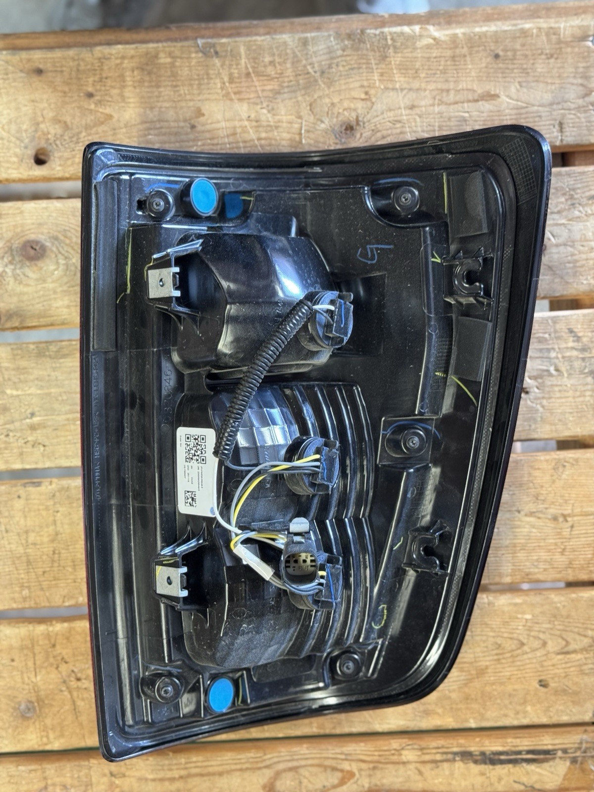 2025-2026 DODGE RAM 2500 3500 Halogen Taillight Passenger OEM RH NEW STYLE - Image 4