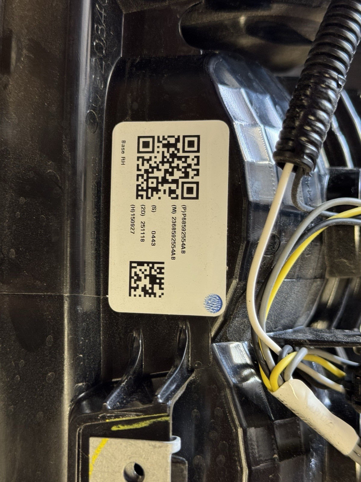 2025-2026 DODGE RAM 2500 3500 Halogen Taillight Passenger OEM RH NEW STYLE - Image 5