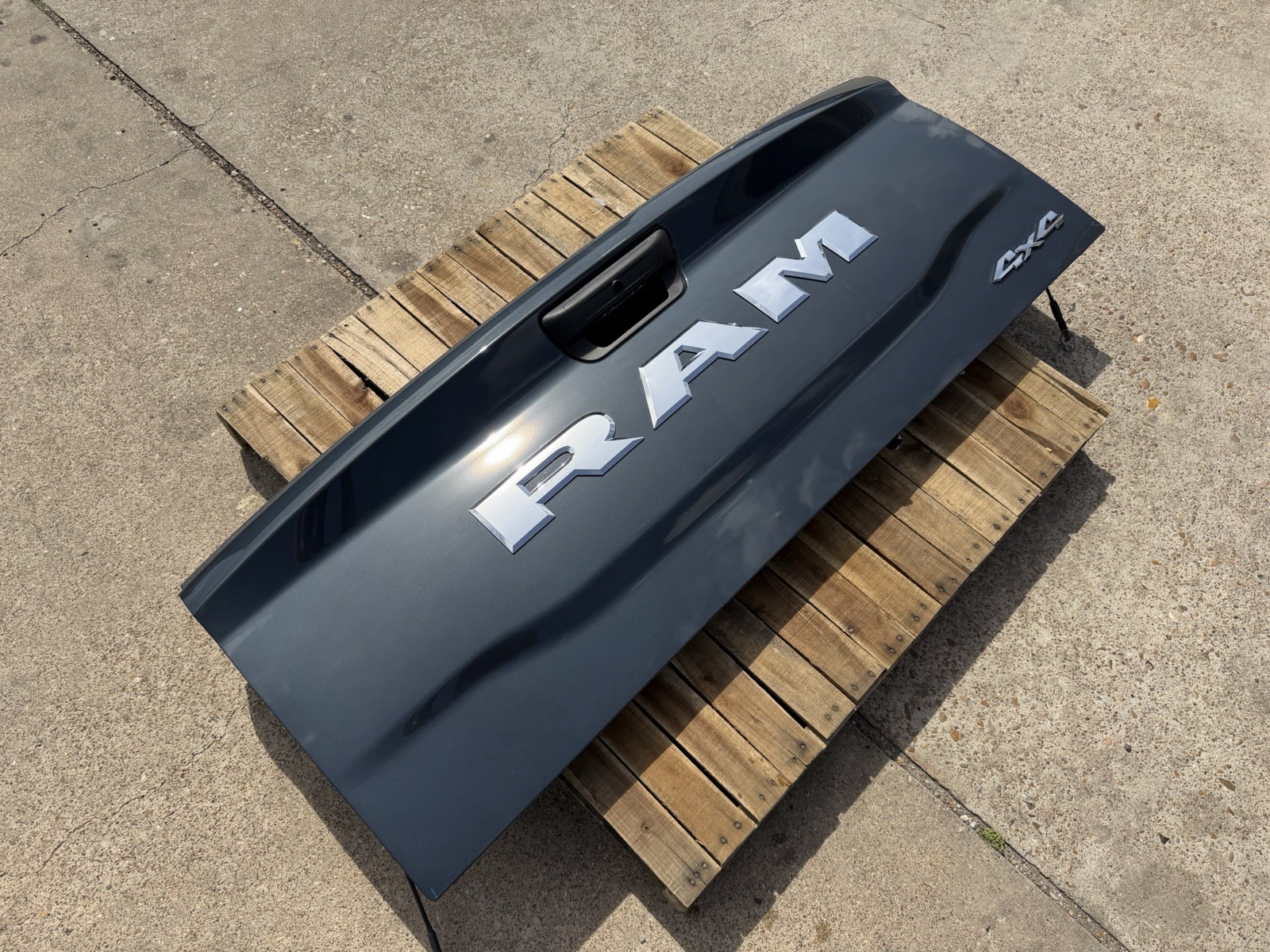 2019-2026 Ram 2500 3500 Factory Tailgate Forged Blue Metallic OEM w/ Camera Hole - Image 2