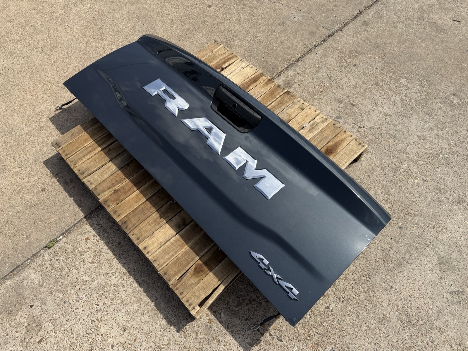 2019-2026 Ram 2500 3500 Factory Tailgate Forged Blue Metallic OEM w/ Camera Hole - Image 5