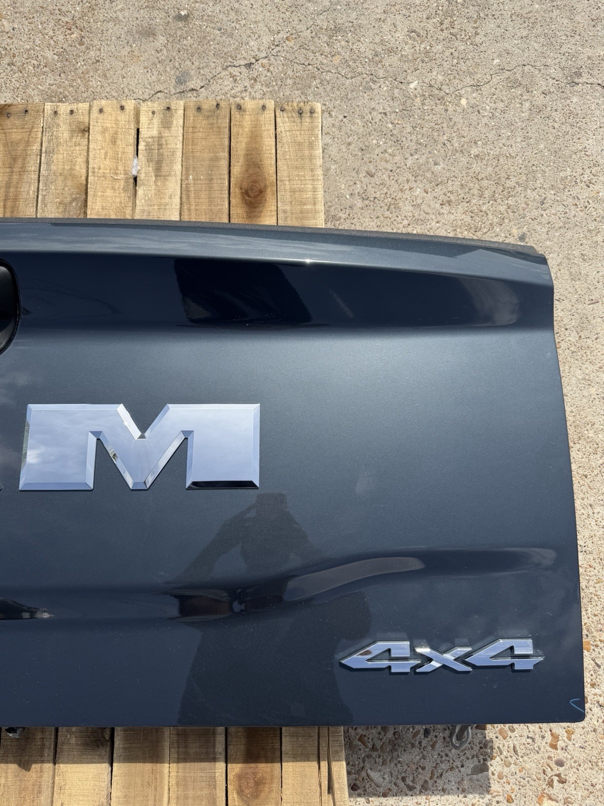 2019-2026 Ram 2500 3500 Factory Tailgate Forged Blue Metallic OEM w/ Camera Hole - Image 6