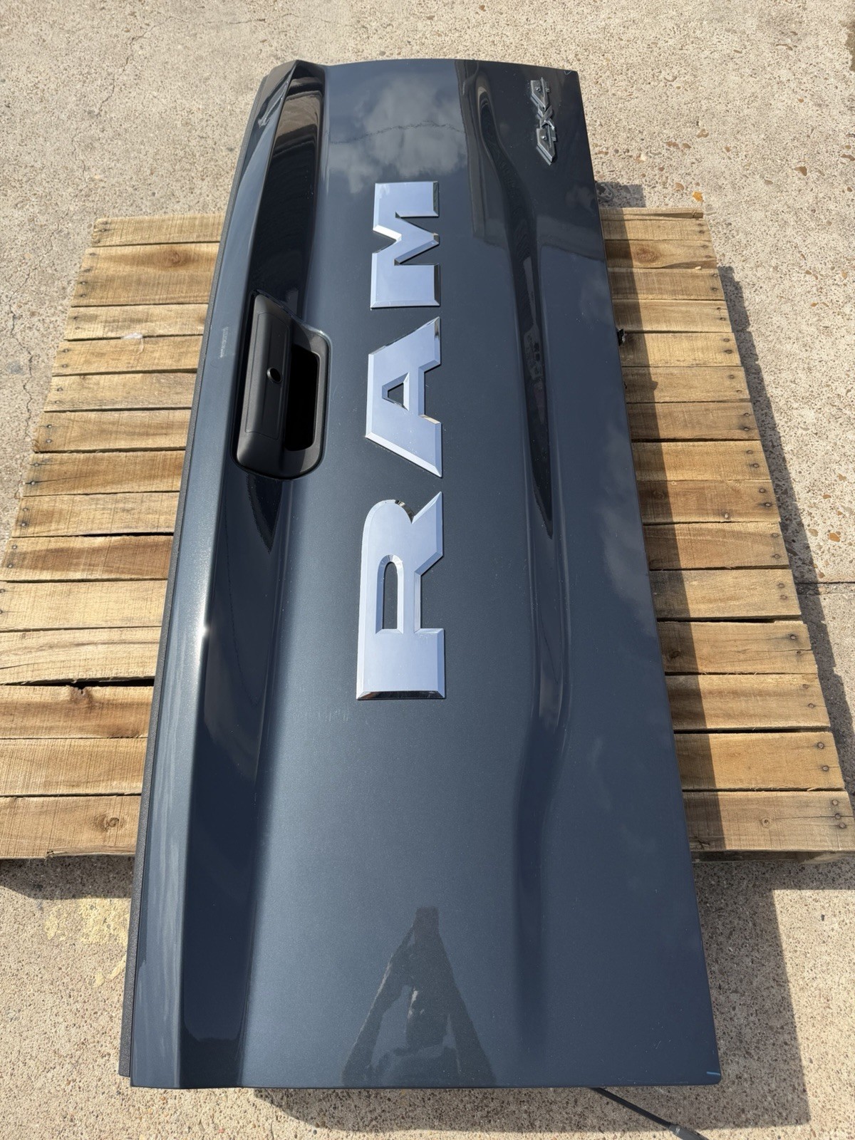 2019-2026 Ram 2500 3500 Factory Tailgate Forged Blue Metallic OEM w/ Camera Hole - Image 10