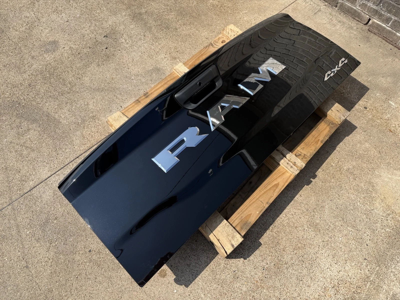 2019-2026 Ram 2500 3500 Factory Tailgate Diamond Black Crystal OEM w/ Camera Hole - Image 2