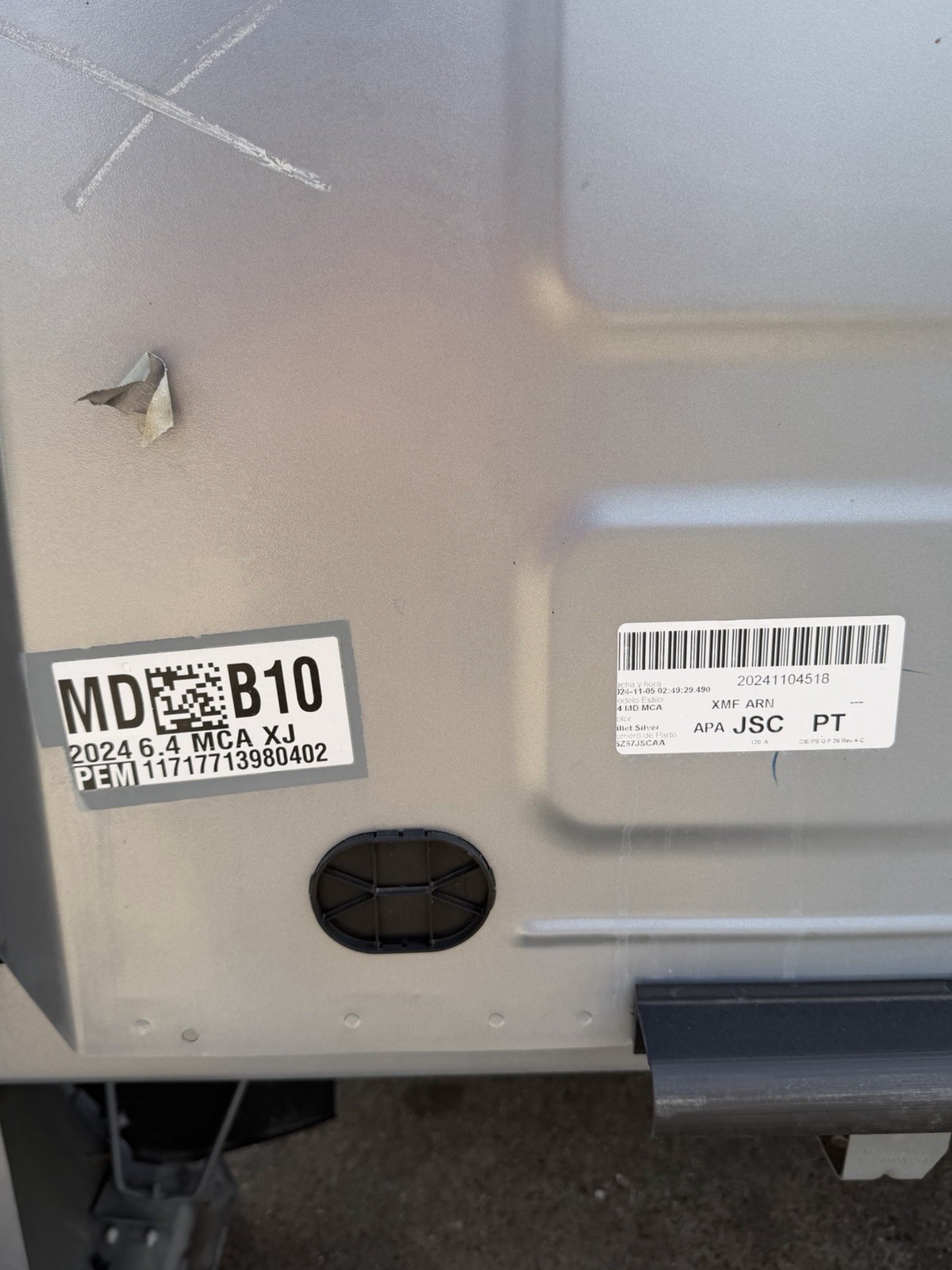 2019-2026 Ram 2500 3500 SHORT Bed 6 FT 4 IN Billet Silver SRW Factory Take off - Image 6