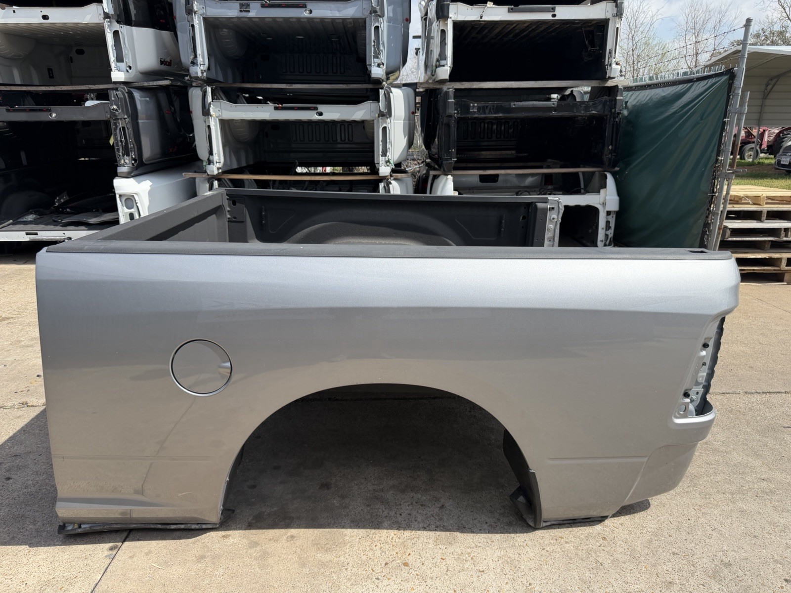 2019-2026 Ram 2500 3500 SHORT Bed 6 FT 4 IN Billet Silver SRW Factory Take off - Image 10