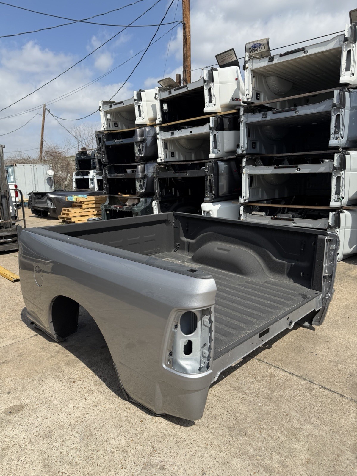 2019-2026 Ram 2500 3500 SHORT Bed 6 FT 4 IN Billet Silver SRW Factory Take off - Image 13