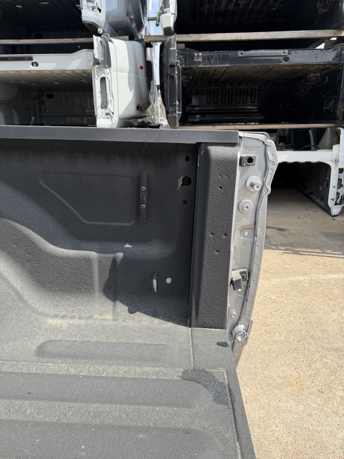 2019-2026 Ram 2500 3500 SHORT Bed 6 FT 4 IN Billet Silver SRW Factory Take off - Image 15