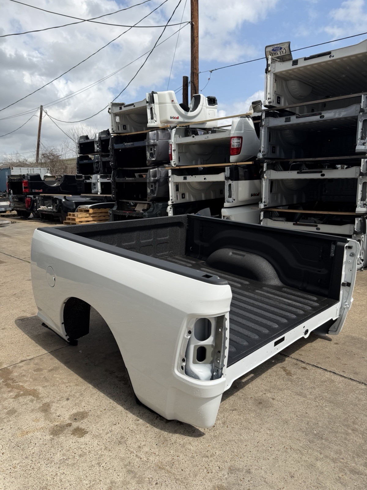 2019-2026 Ram 2500 3500 SHORT Bed 6 FT 4 IN Bright White SRW Factory Take off - Image 14