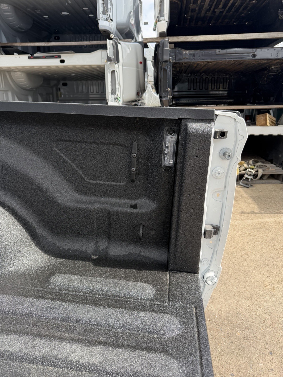 2019-2026 Ram 2500 3500 SHORT Bed 6 FT 4 IN Bright White SRW Factory Take off - Image 15