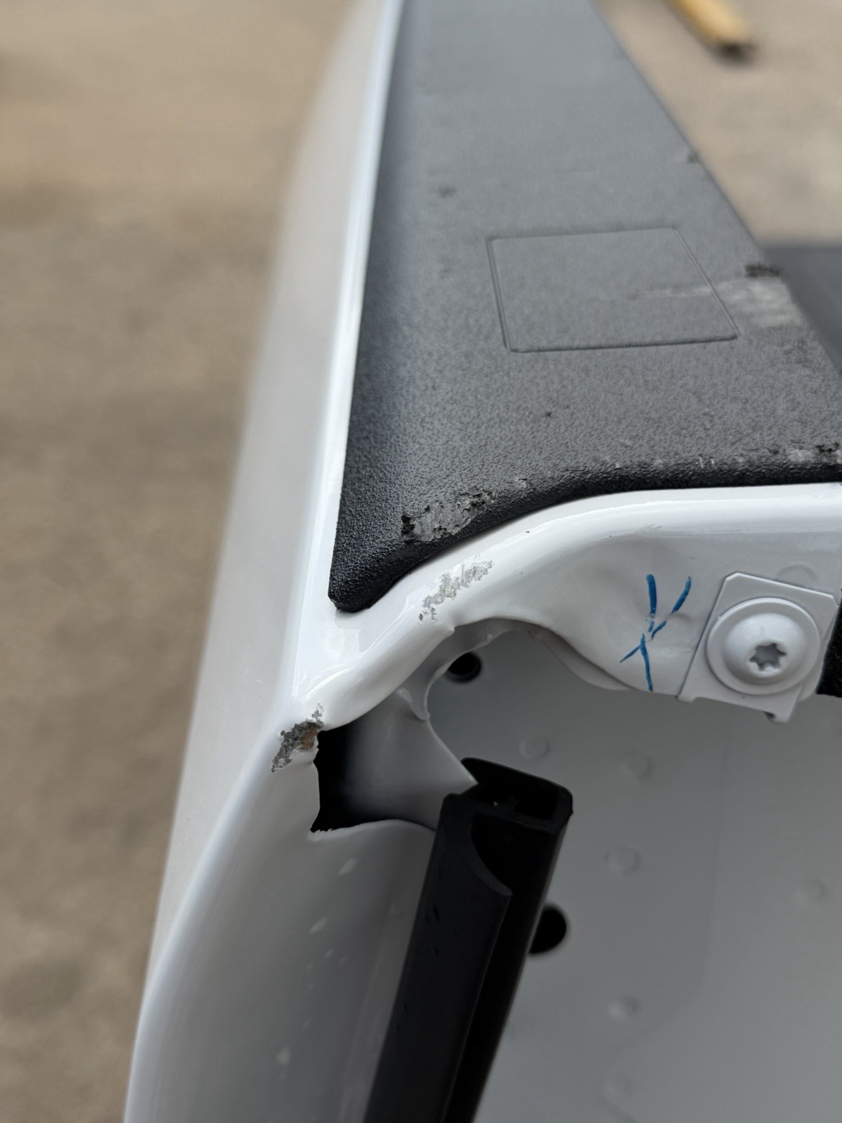 2019-2026 Ram 2500 3500 SHORT Bed 6 FT 4 IN Bright White SRW Factory Take off - Image 18