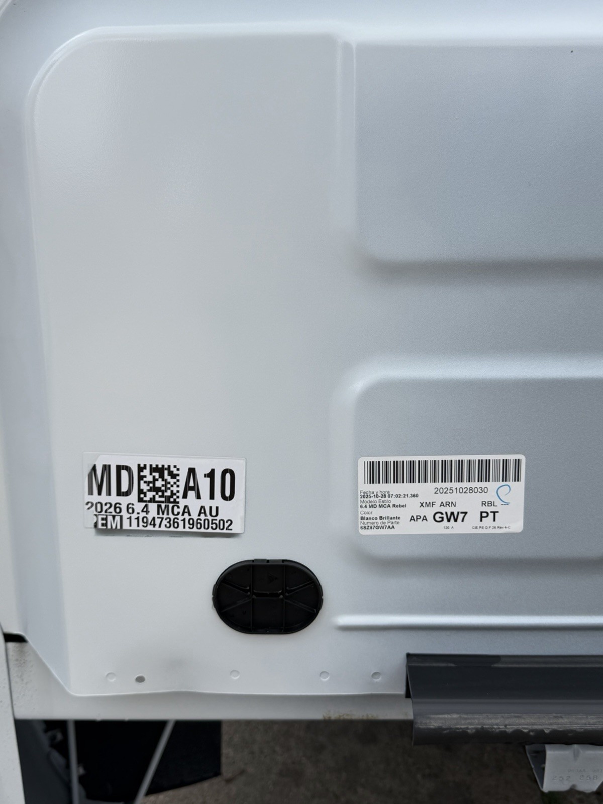 2019-2026 Ram 2500 3500 SHORT Bed 6 FT 4 IN Bright White SRW Factory Take off - Image 20