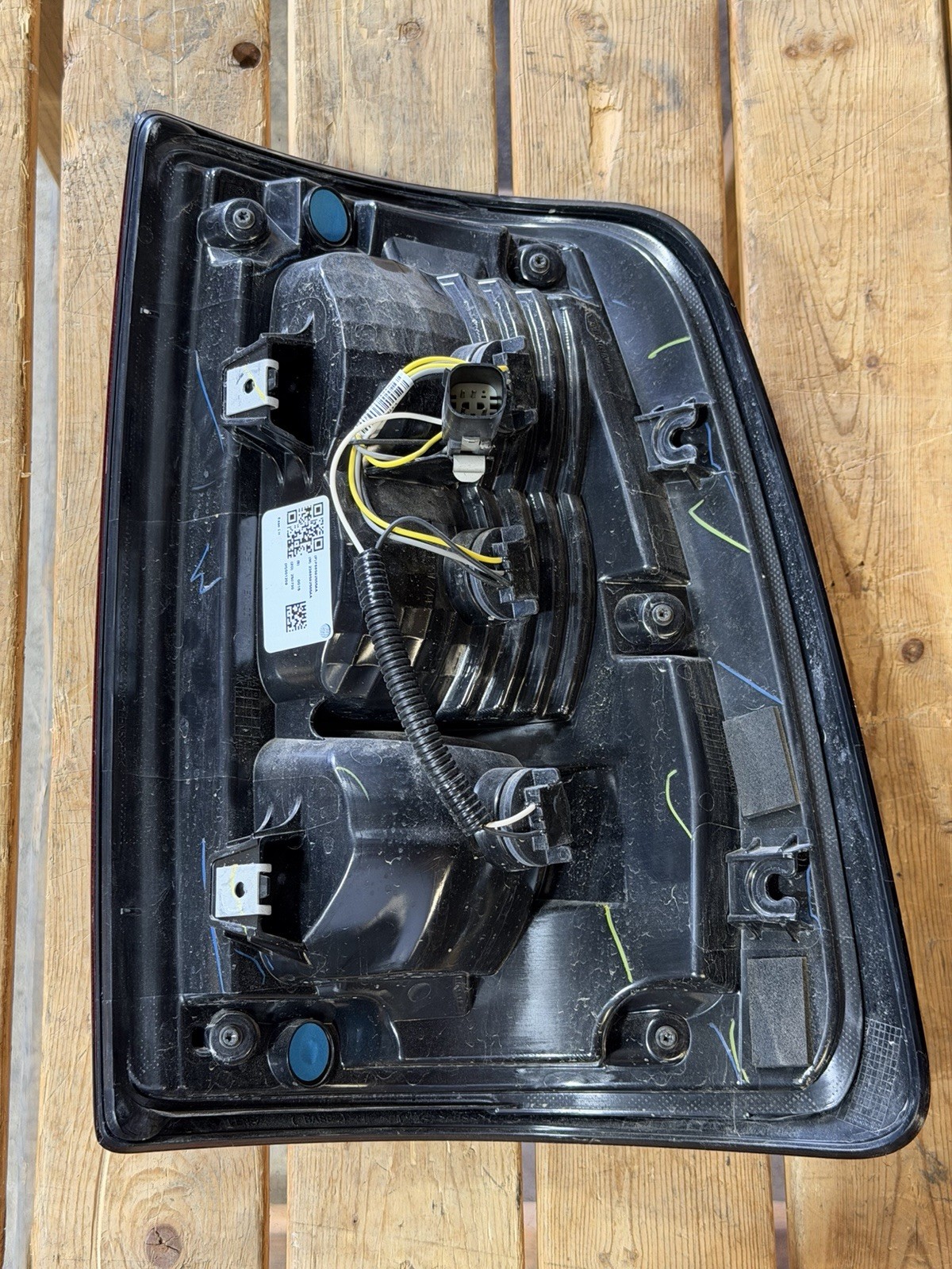 2025-2026 DODGE RAM 2500 3500 Halogen Taillight Drivers Side OEM RH NEW STYLE - Image 3