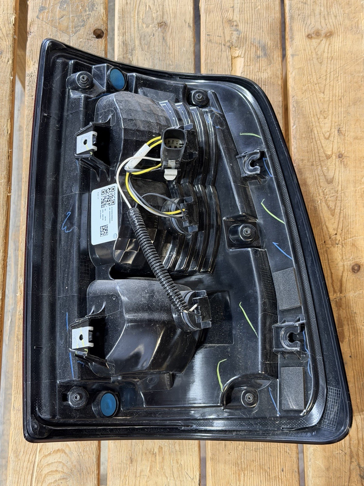 2025-2026 DODGE RAM 2500 3500 Halogen Taillight Drivers Side OEM RH NEW STYLE - Image 3