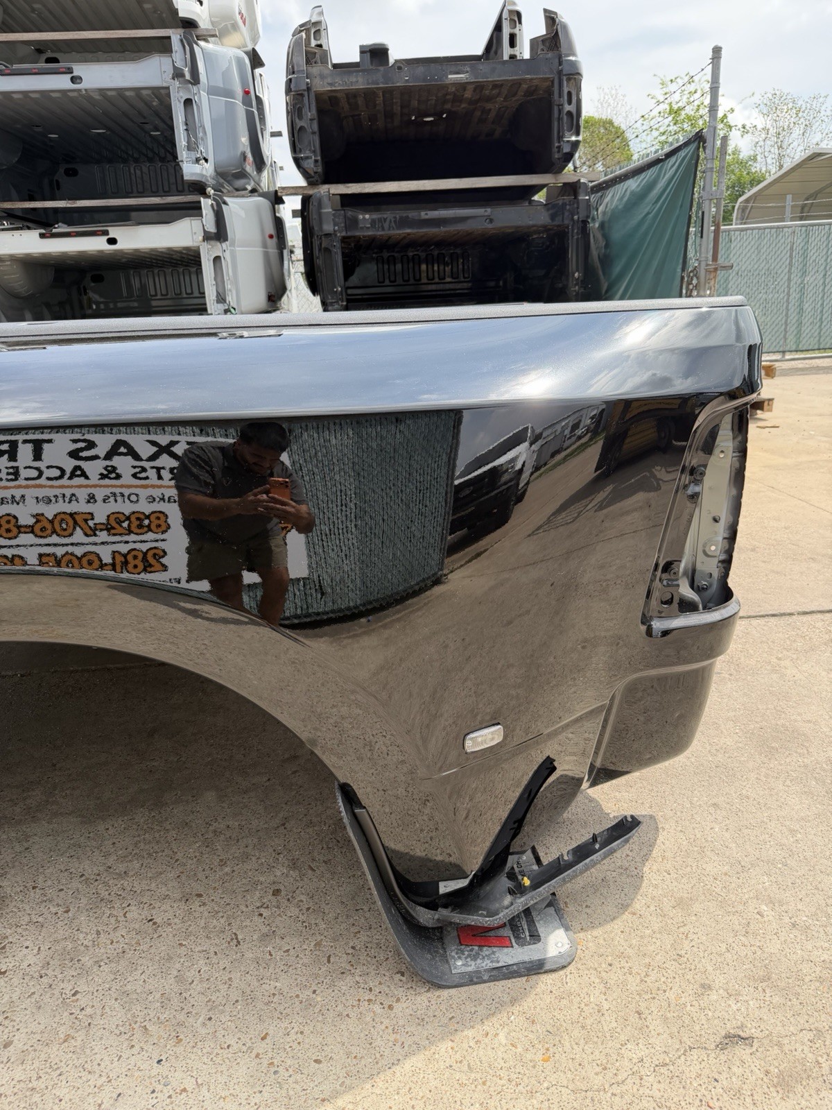 2019-2026 Ram 3500 Dually Bed 8FT OEM Diamond Black DRW Take Off Bed Only - Image 14