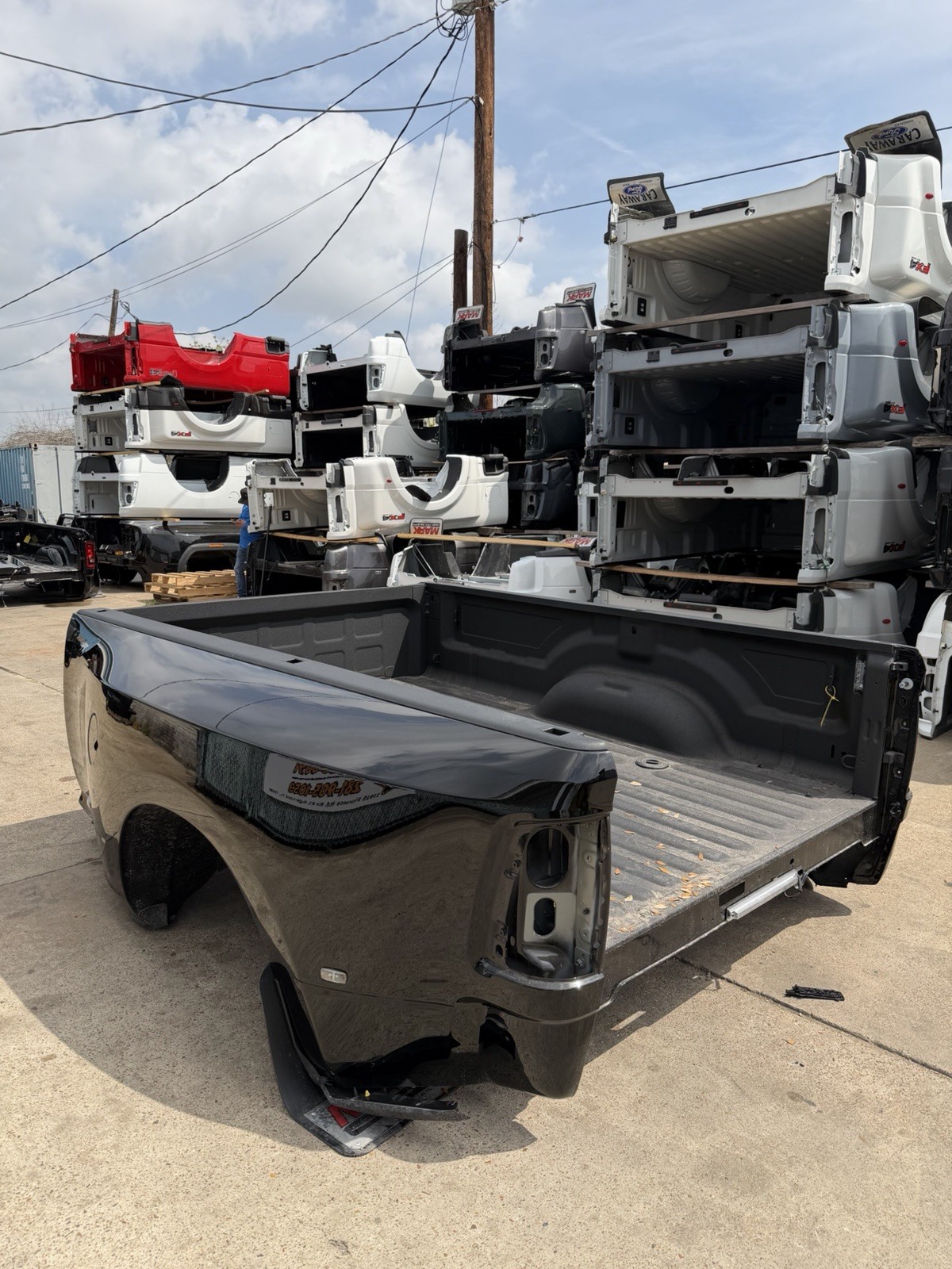 2019-2026 Ram 3500 Dually Bed 8FT OEM Diamond Black DRW Take Off Bed Only - Image 17