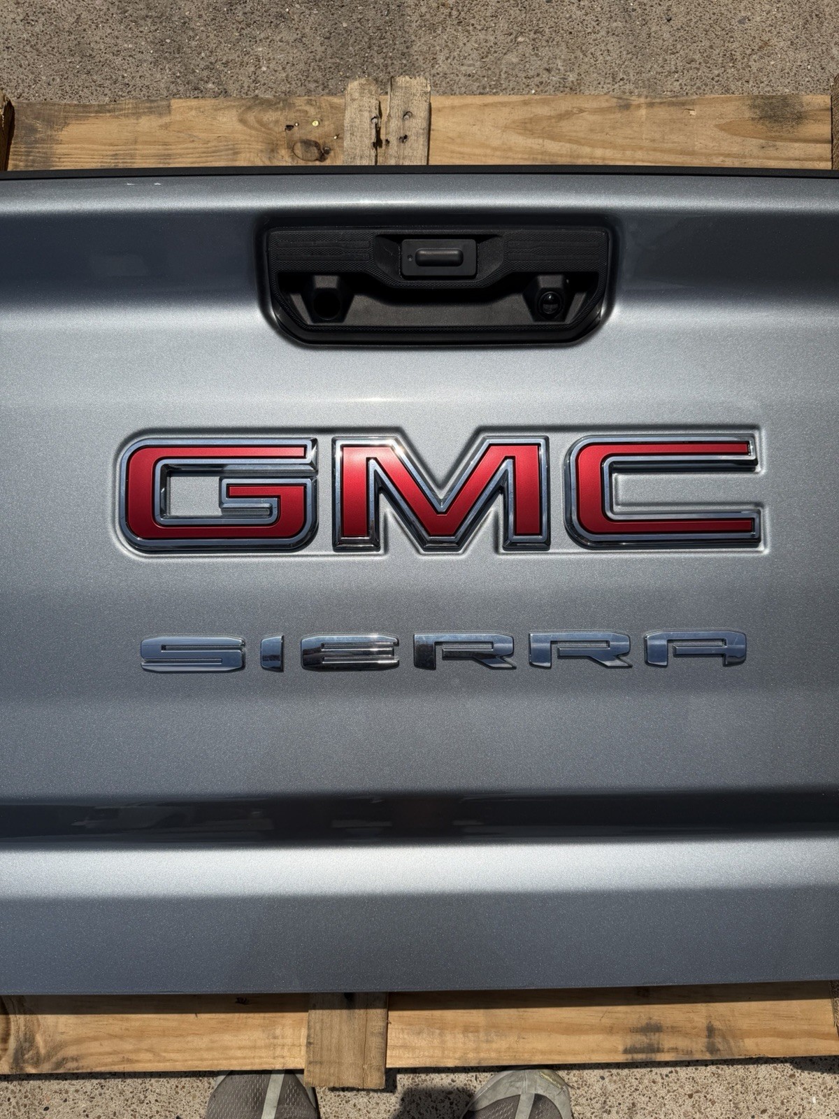 2020-2026 GMC Sierra 2500 3500 Factory Tailgate Sterling Metallic OEM - Image 2