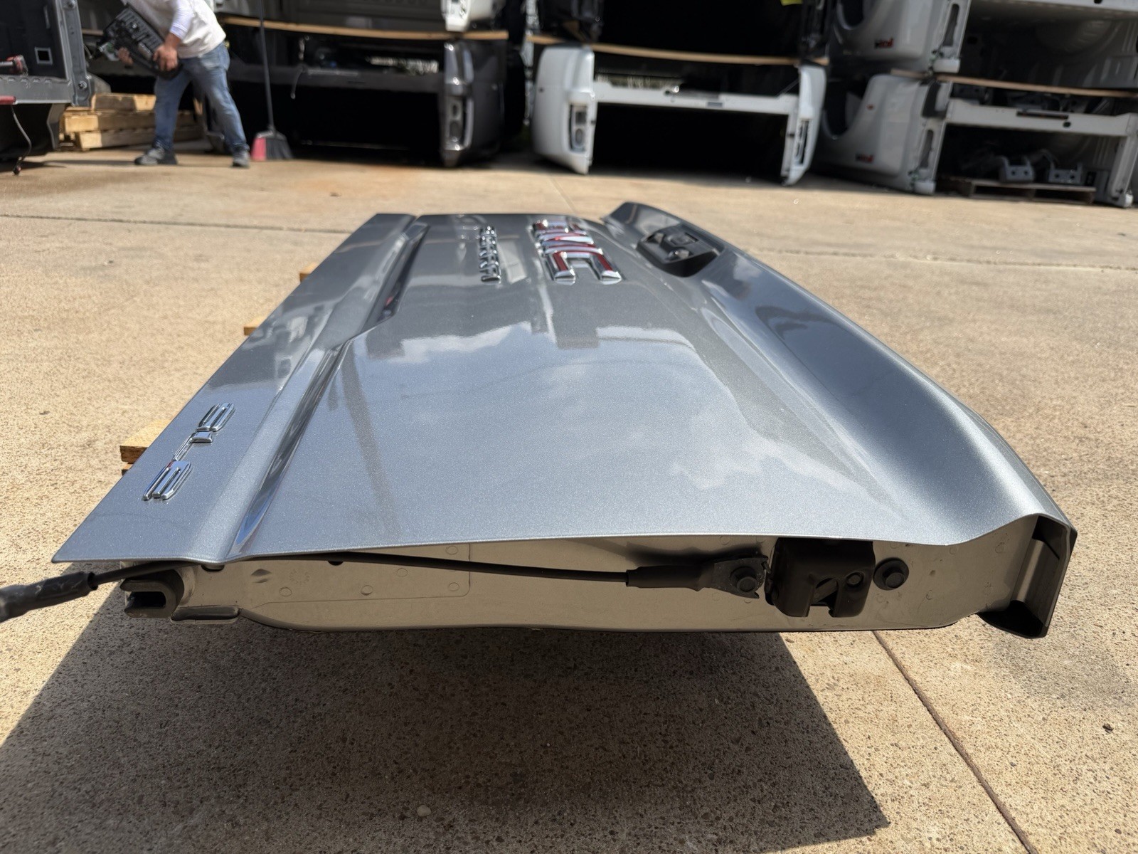 2020-2026 GMC Sierra 2500 3500 Factory Tailgate Sterling Metallic OEM - Image 10