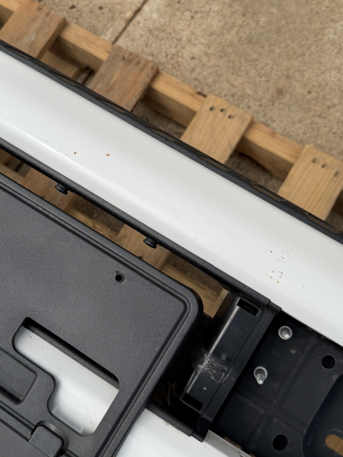 2023-2026 Ford F250 F350 Factory Front Bumper Star White Fog Light & Sensor OEM - Image 15