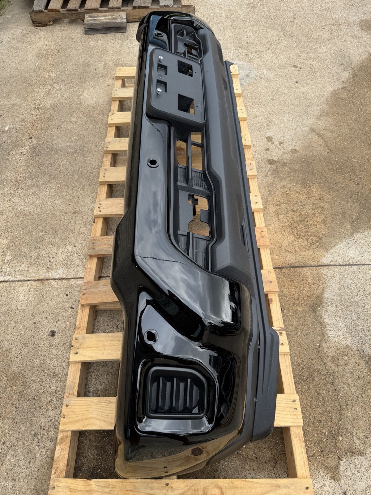 2024-2026 Chevy Silverado 2500 3500 Factory Black Front Bumper Sensor Hole OEM - Image 3