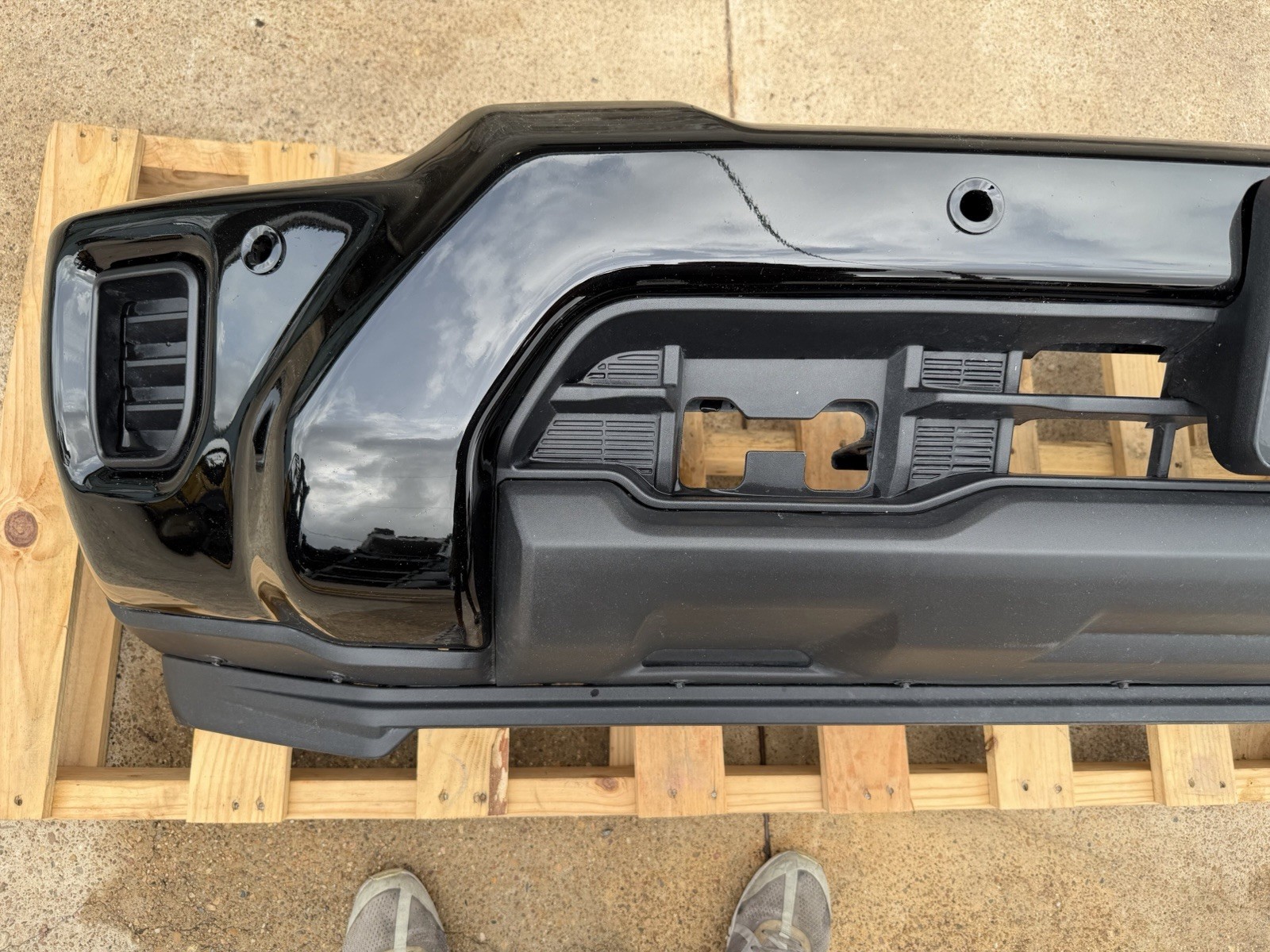 2024-2026 Chevy Silverado 2500 3500 Factory Black Front Bumper Sensor Hole OEM - Image 5