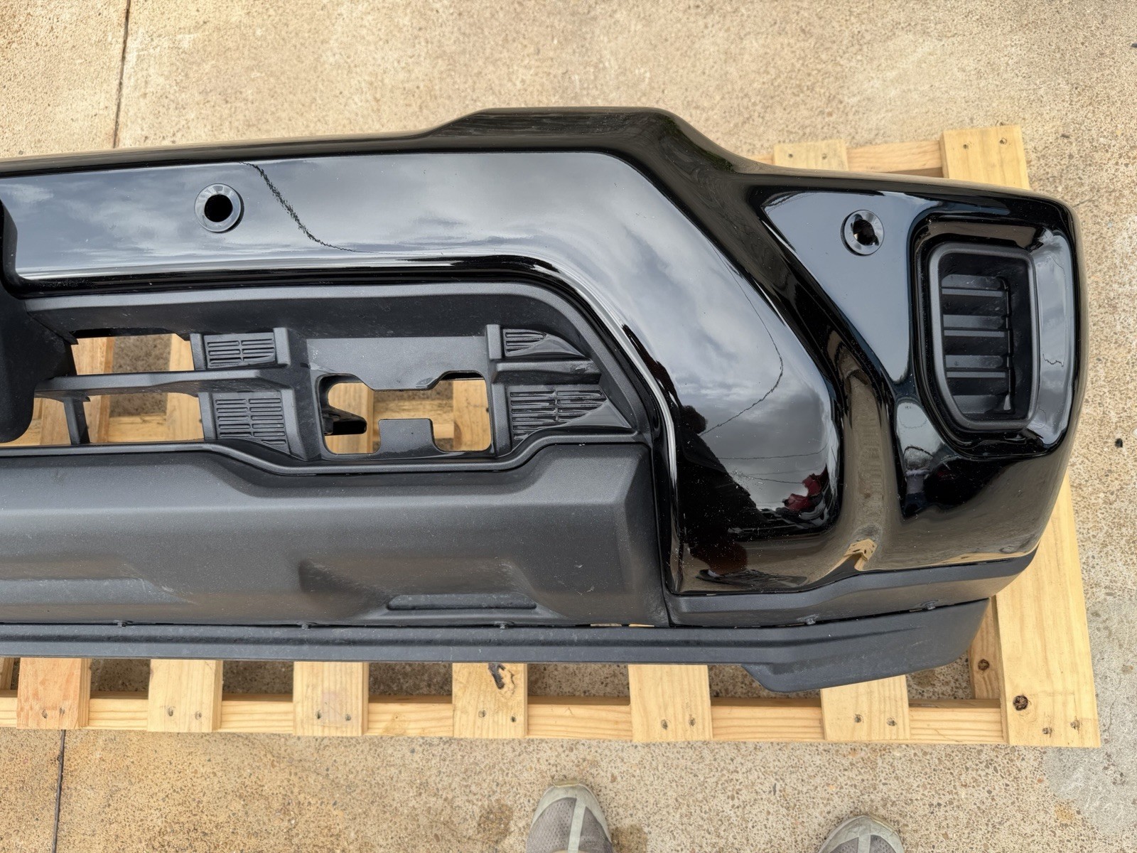 2024-2026 Chevy Silverado 2500 3500 Factory Black Front Bumper Sensor Hole OEM - Image 7