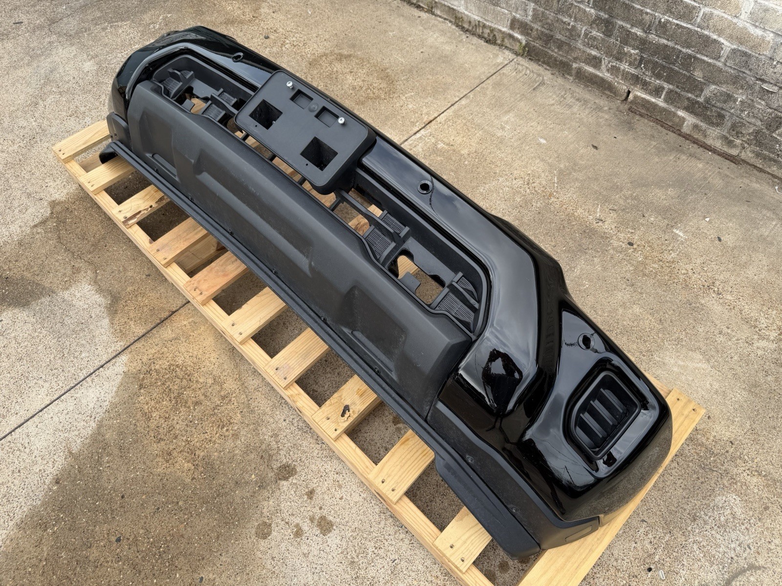 2024-2026 Chevy Silverado 2500 3500 Factory Black Front Bumper Sensor Hole OEM - Image 8