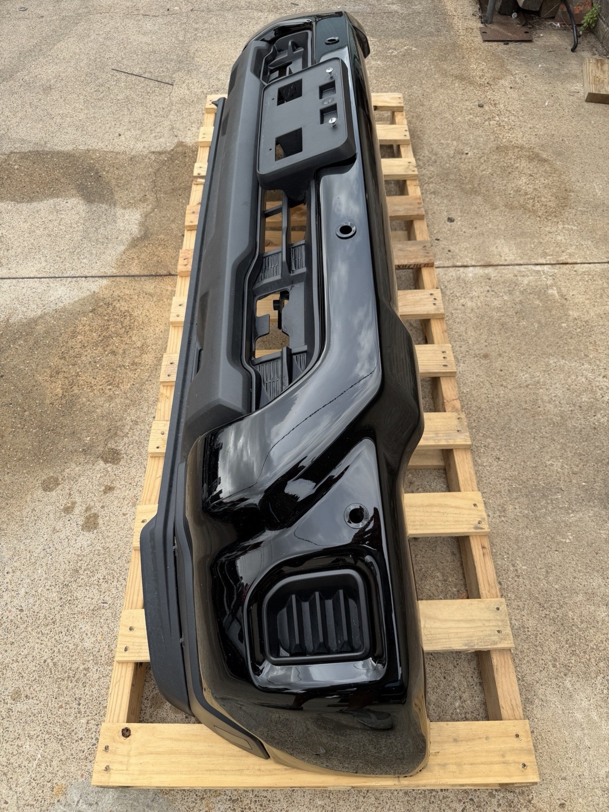 2024-2026 Chevy Silverado 2500 3500 Factory Black Front Bumper Sensor Hole OEM - Image 9