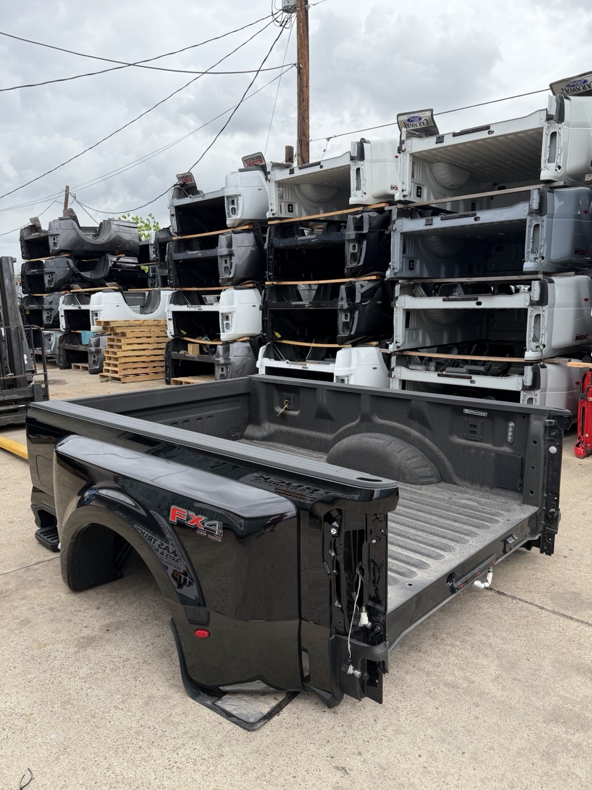 2023-2026 Ford F350 F450 Dually Bed 8FT Agate Black King Ranch Two Tone OEM - Image 11