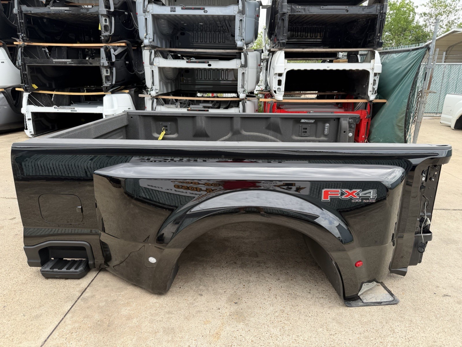 2023-2026 Ford F350 F450 Dually Bed 8FT Agate Black King Ranch Two Tone OEM - Image 12