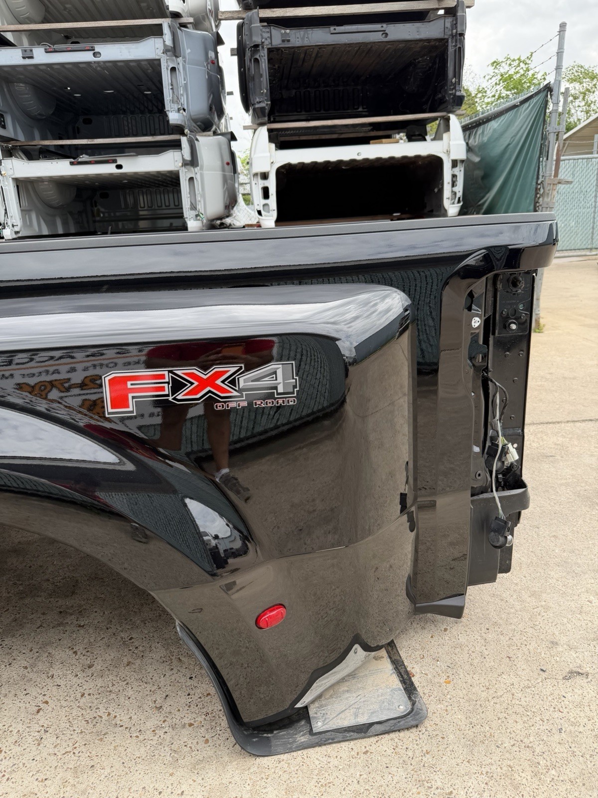 2023-2026 Ford F350 F450 Dually Bed 8FT Agate Black King Ranch Two Tone OEM - Image 15