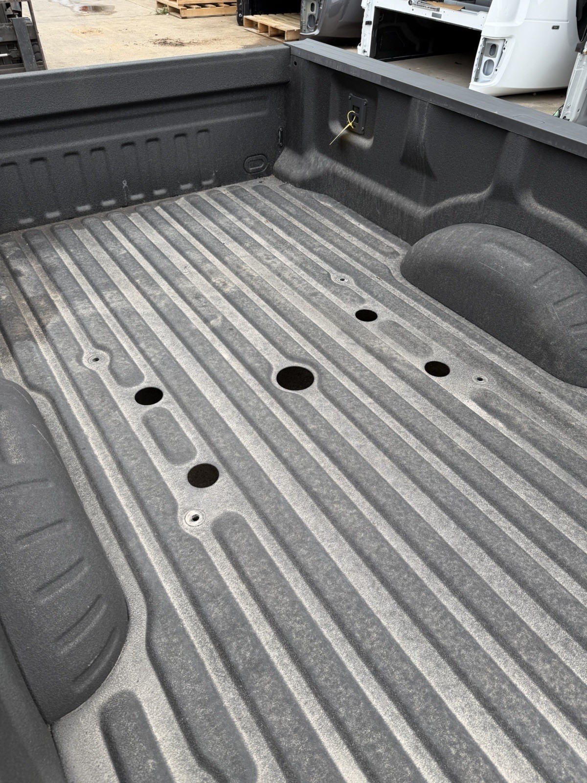 2023-2026 Ford F350 F450 Dually Bed 8FT Agate Black King Ranch Two Tone OEM - Image 16