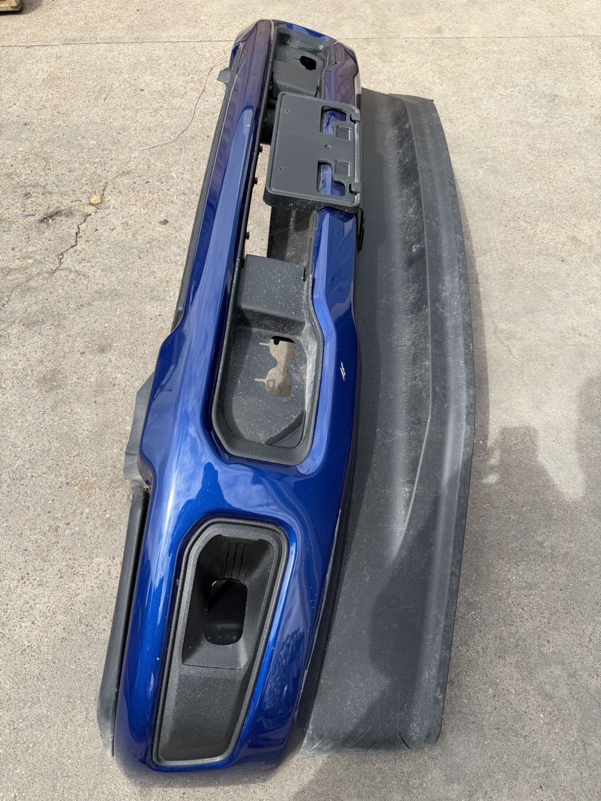 2023-2026 Ford F250 F350 Factory Front Bumper Argon Blue w/ Fog Light OEM - Image 4