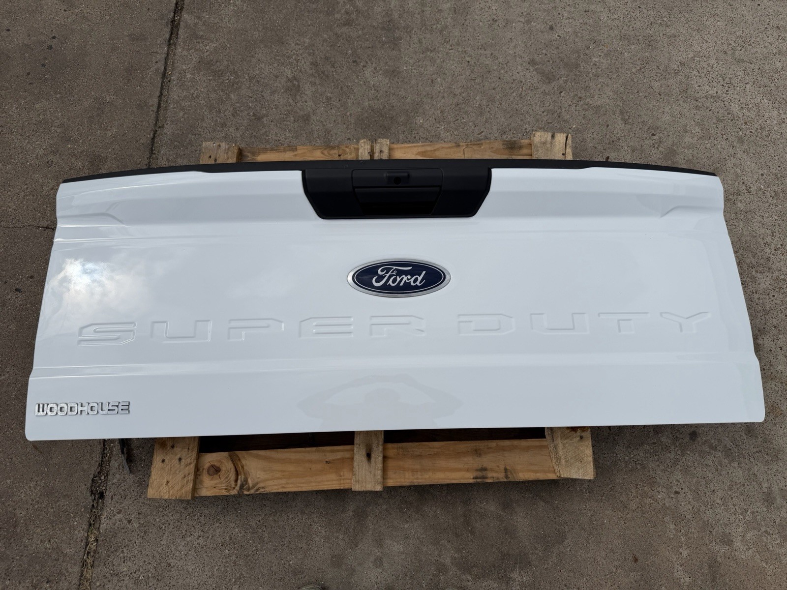 2023-2026 Ford F250 F350 Factory Tailgate Oxford White NO STEP Camera Hole