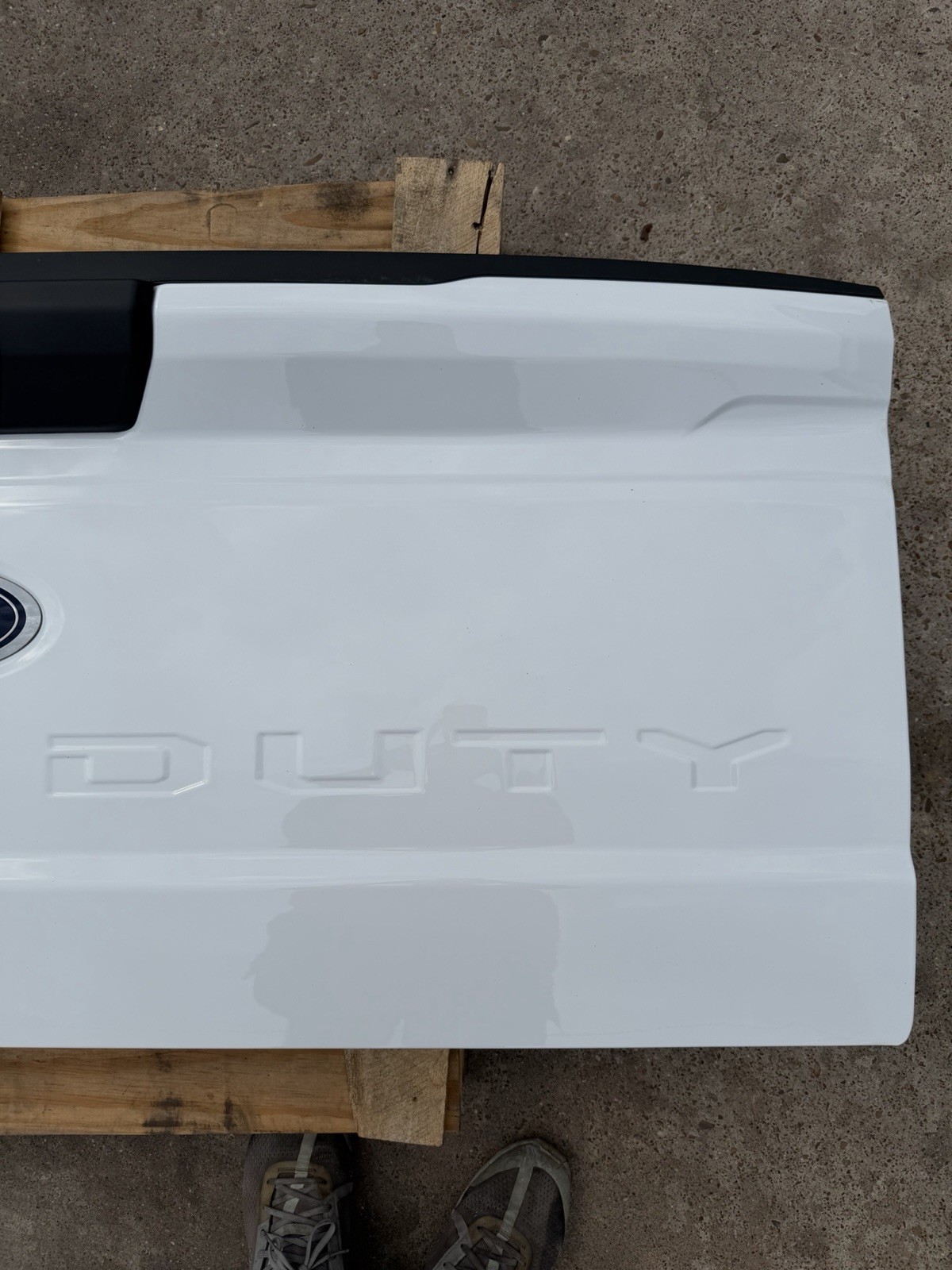 2023-2026 Ford F250 F350 Factory Tailgate Oxford White NO STEP Camera Hole - Image 5