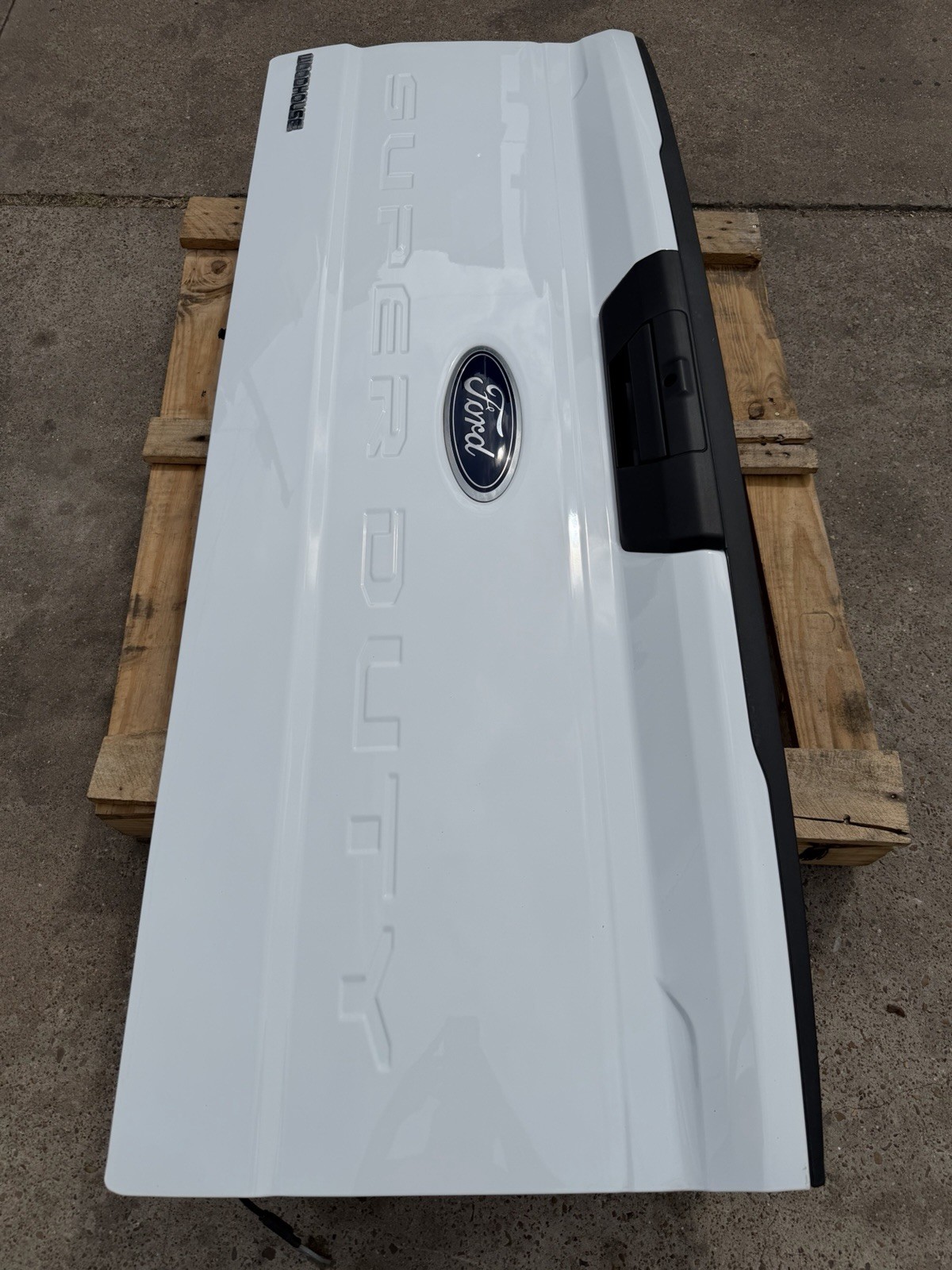 2023-2026 Ford F250 F350 Factory Tailgate Oxford White NO STEP Camera Hole - Image 9