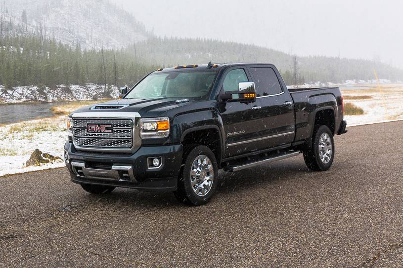 2015-2019 GMC Sierra 2500HD Denali — K2XX generation with chrome chevron grille