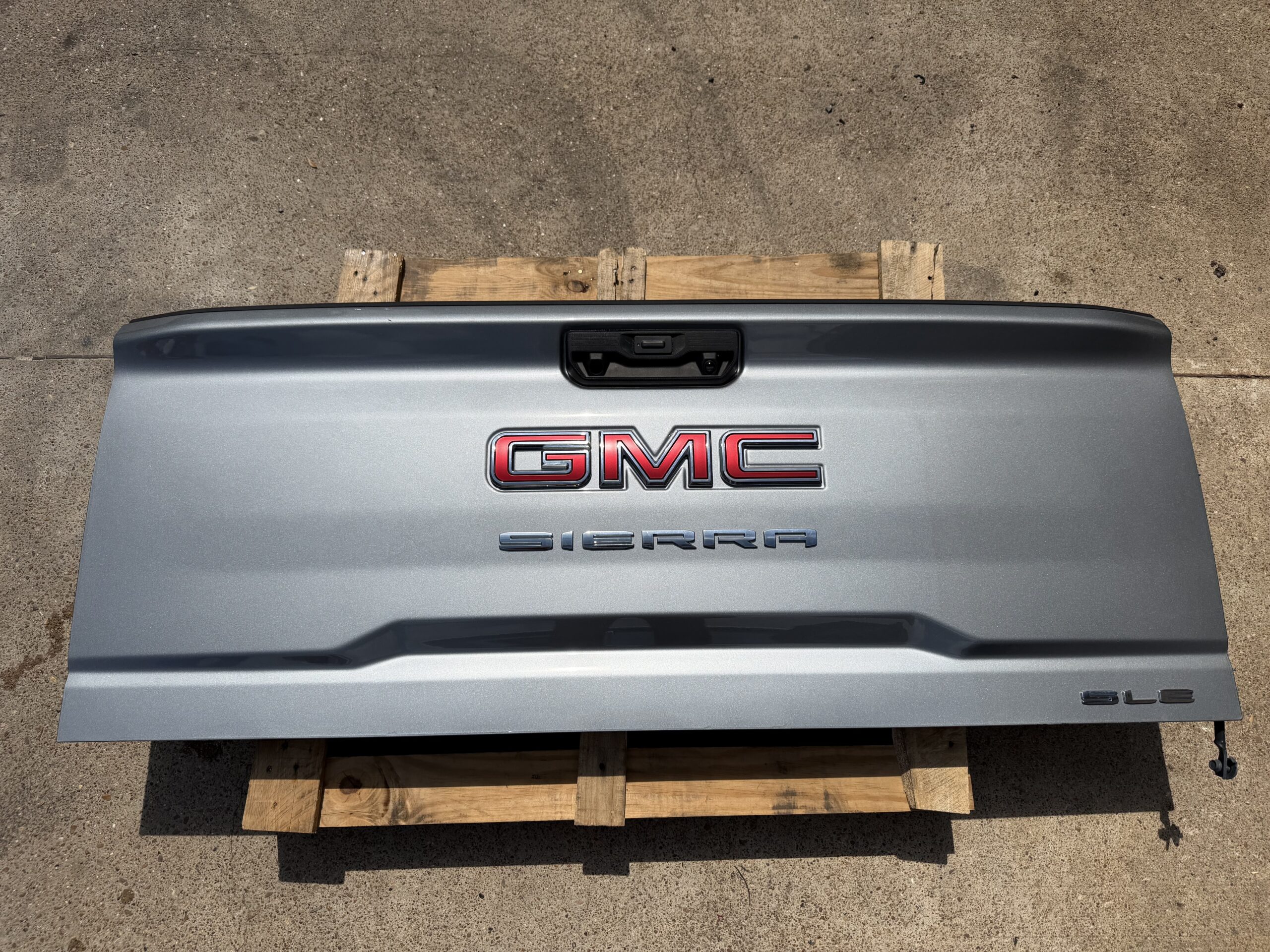 2020-2026 GMC Sierra HD standard one-piece OEM take-off tailgate