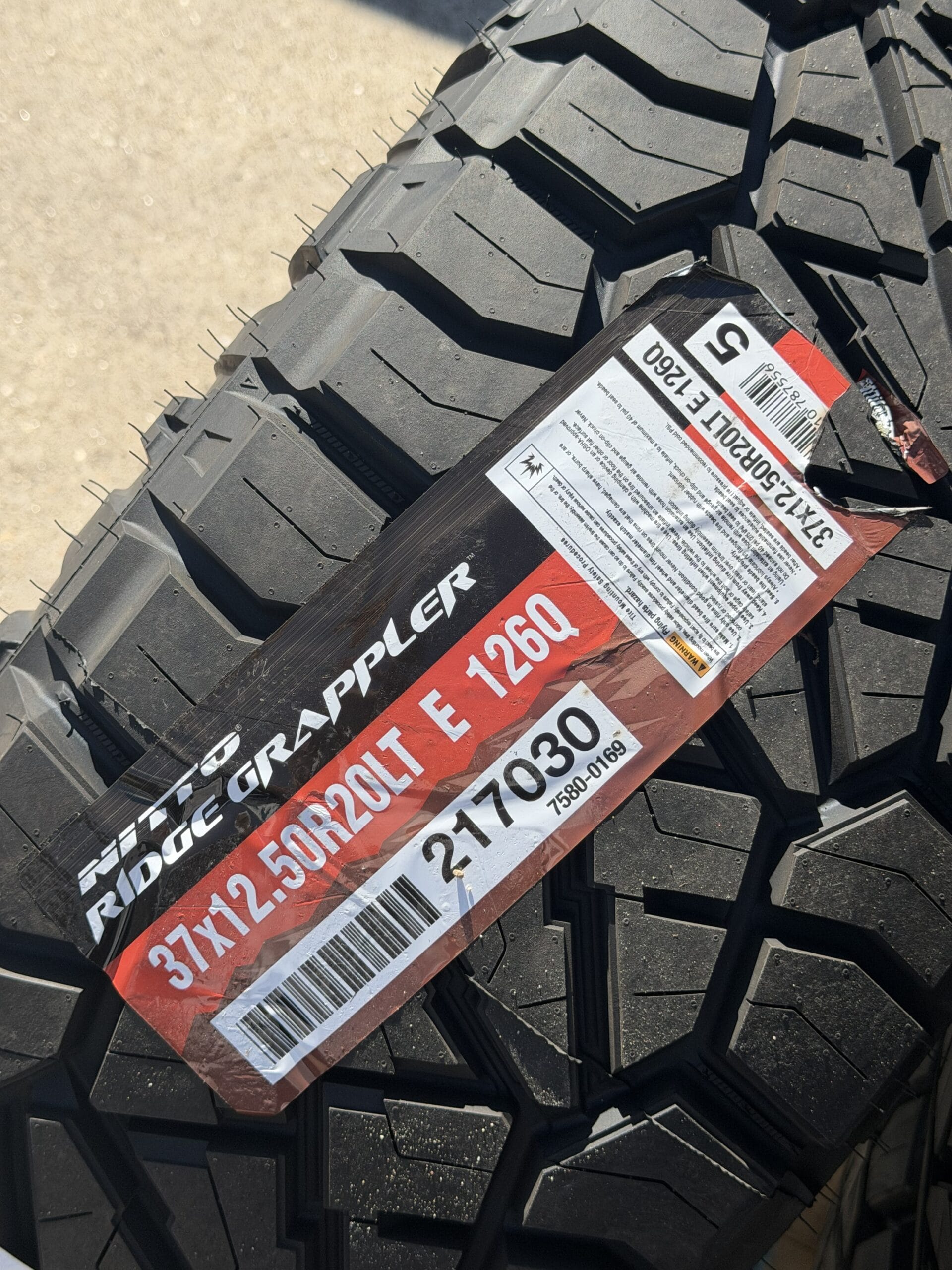 KMC IMS KM552 wheels — tire tread close-up