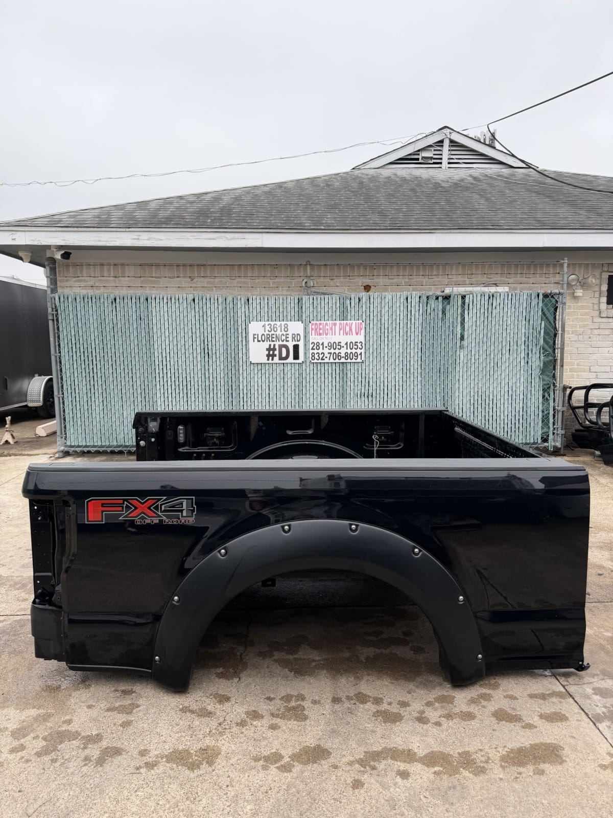 2017-2022 Ford Super Duty short bed Agate Black
