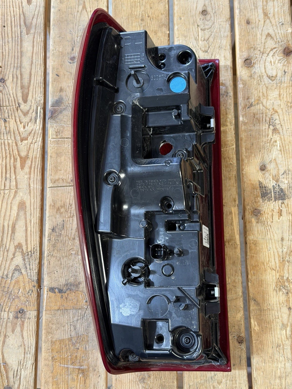 Chevy SILVERADO tail light — mounting hardware detail