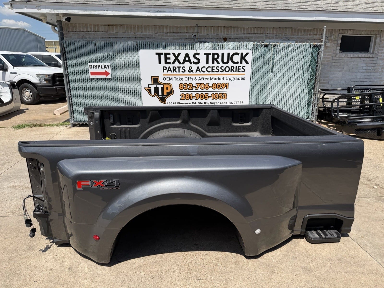 Ford F350 dually bed — close-up detail